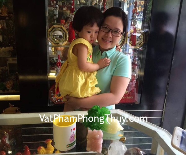 Chị Ngân - Khách hàng mua mèo may mắn thạch anh hồng và bắp cải