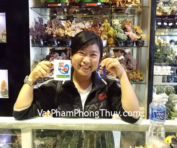 Chị Dung - khách hàng mua chuỗi thạch anh tóc đen S6375 và chuỗi đá thanh kim S6378