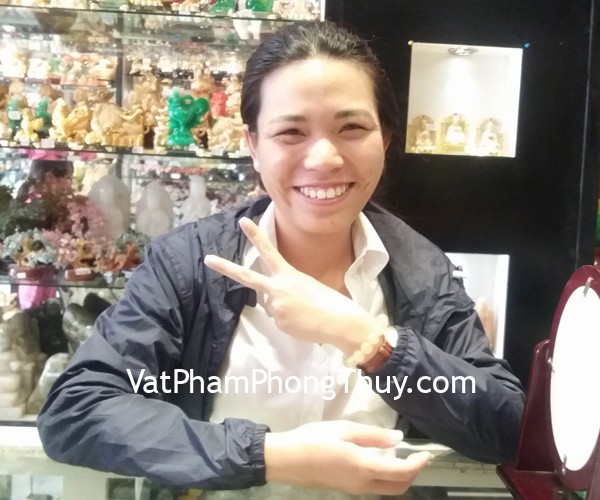 Chị Hằng - Khách hàng mua chuỗi thạch anh tóc vàng S6227