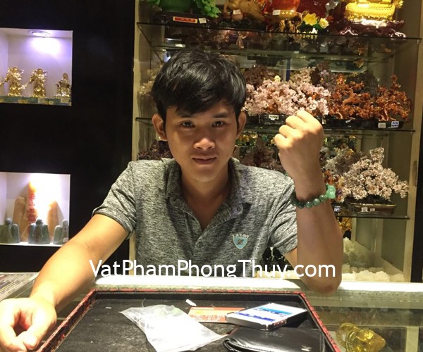Anh Luân-khách hàng mua mặt tỳ hưu đông linh vảy rồng S932, chuỗi phỉ thúy xanh đậm trơn 14 li S6396