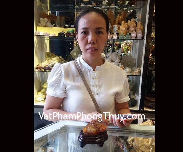 Chị Thắm-khách hàng mua tượng thiềm thừ ngọc tủy TT-NT-S3-1682