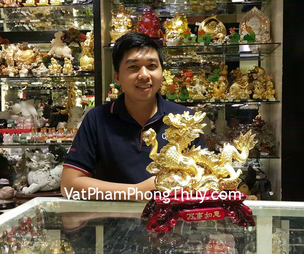 Anh Sơn - khách hàng mua tượng rồng vàng trên như ý G096A