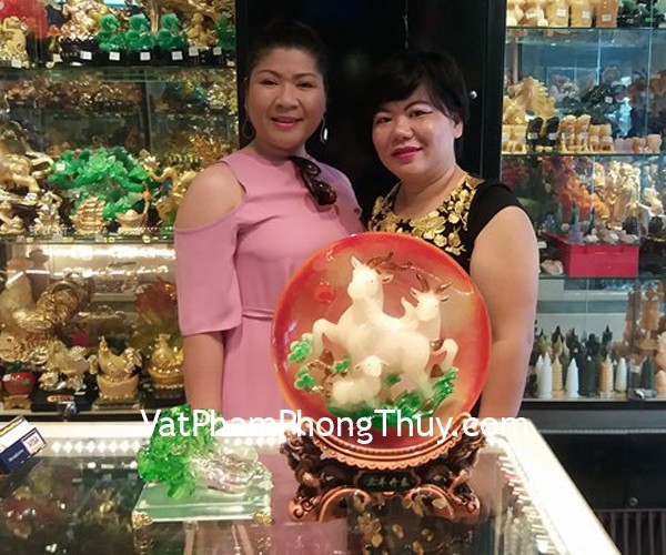 Chị Trâm - Khách hàng mua Bắp cải lưu ly đế thủy tinh H198G và Tam dương khai thái H081G