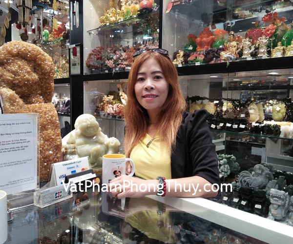 Chị Thanh- khách hàng mua vòng ngọc Myanmar VM103-S1-7000 và hồ ly hắc ngà S6348