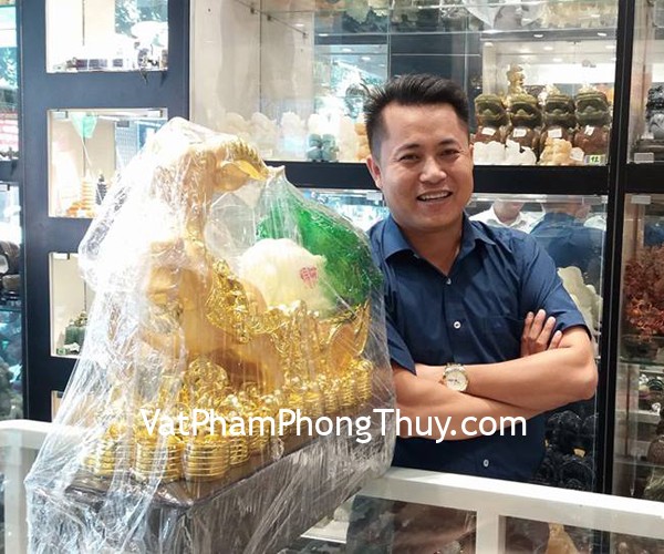 Anh Đức - khách hàng mua tượng dê kéo bắp cải H007G