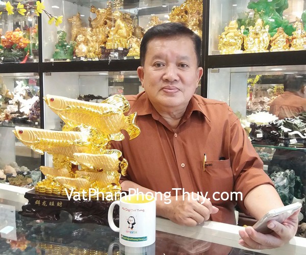 Chú Long - khách hàng mua tượng lục ngư lướt sóng tiền C093A