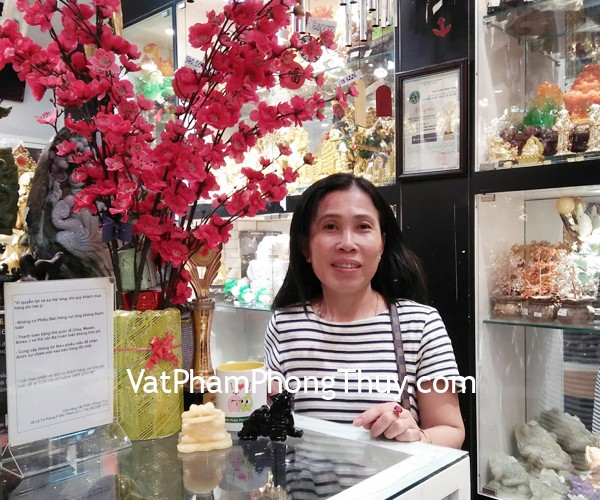 Chị Lệ - khách hàng mua tỳ hưu hắc ngà GM009, cóc Hoàng Long GM022, mặt ve Phỉ Thúy S6628, mặt tỳ hưu phỉ thúy S6636 và vòng thạch anh tóc đỏ S6371