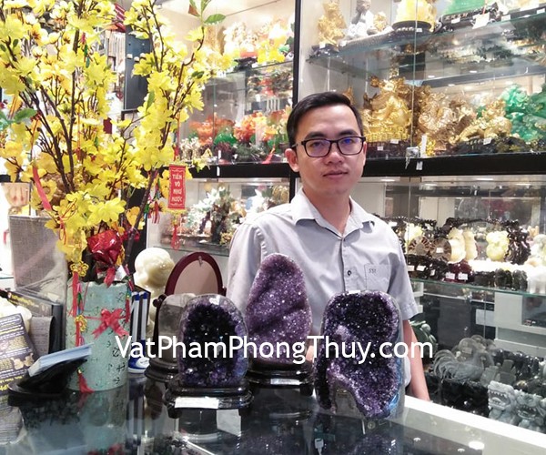 Anh Phương - khách hàng mua bông thạch anh tím Uruguay H089-23100