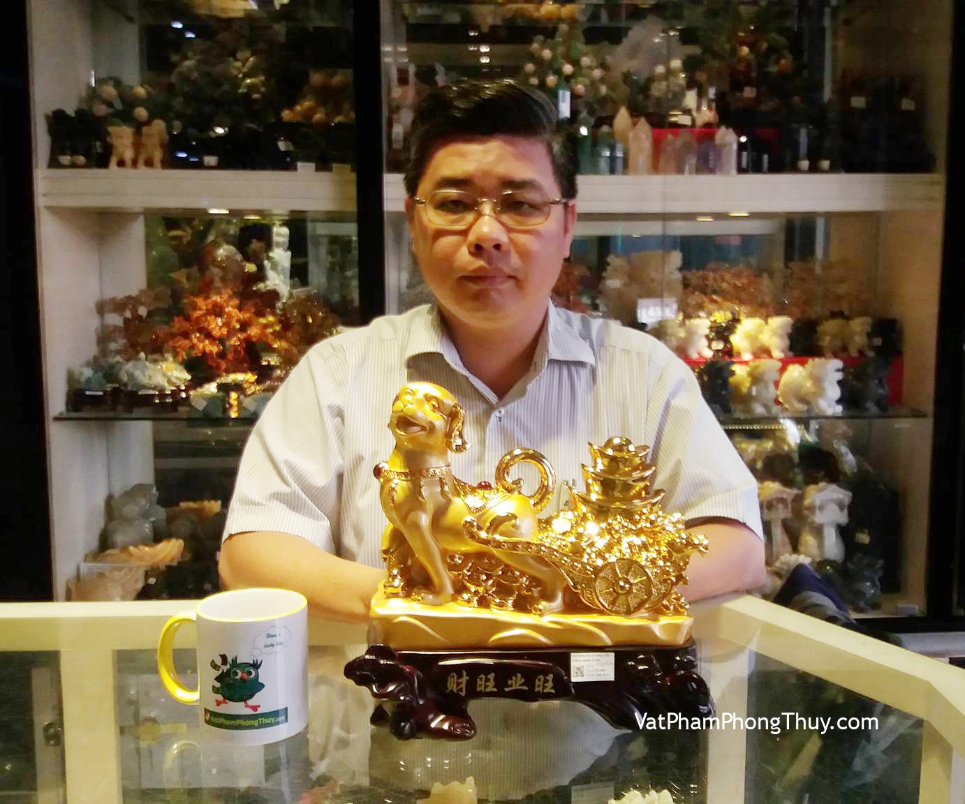 Anh Đạt - khách hàng mua Chó vàng kéo xe vàng C023A