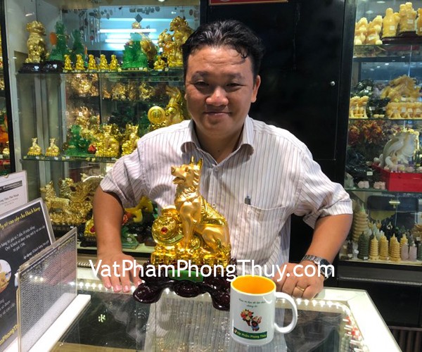 Anh Thái - Khách hàng mua Chó săn vàng trên gậy như ý C021A