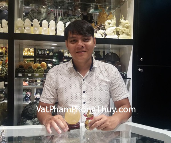 Anh Bình - khách hàng mua hồ lô đồng trơn trung D207 và quả cầu thạch anh vàng non M191-S1-1160