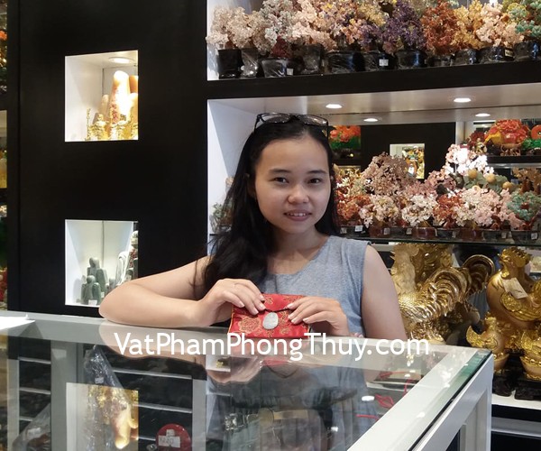 Chị Linh - khách hàng mua mặt phật bản mệnh tuổi Sửu S6640-2