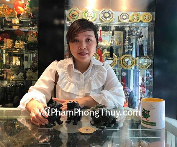 Chị Bích Ngọc- Khách hàng mua Tỳ hưu Bắc Kinh đen BKD-S, Thiềm thừ lam ngọc 5 tấc GM025,Mai hoa 5 cánh