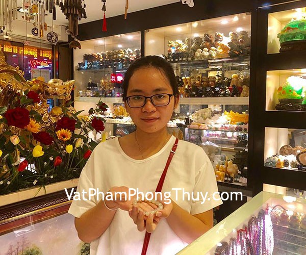 Chị Mỹ - khách hàng mua chuỗi đá mặt trăng S5109-S5-4988