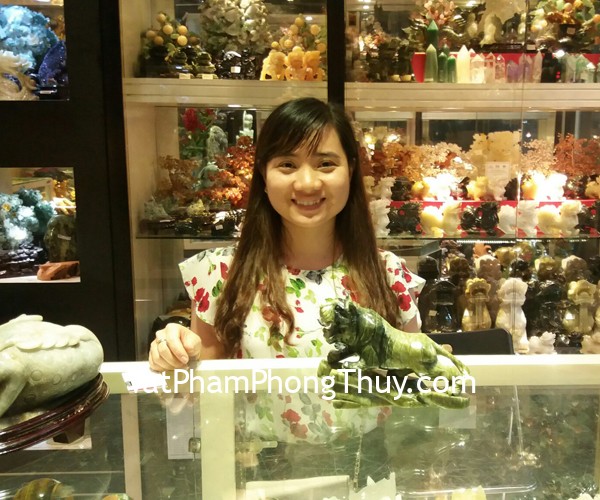 Chị Chiến - khách hàng mua Hổ đá Lam ngọc GM111