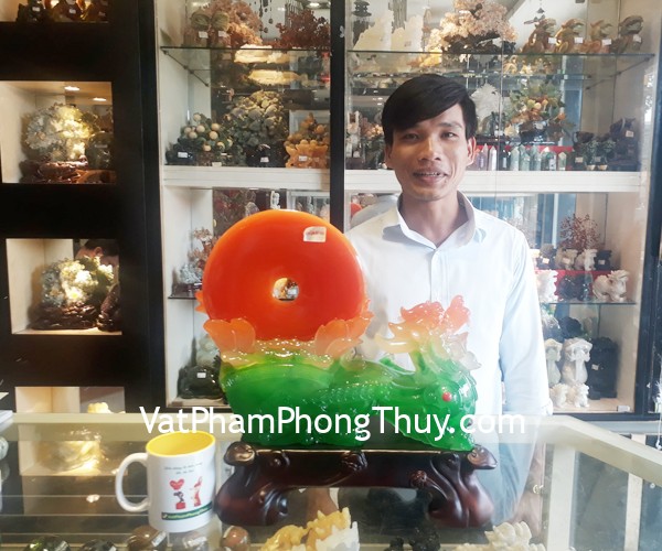 Anh Nam - khách hàng mua Tỳ hưu đỏ kéo xe tài lộc xanh