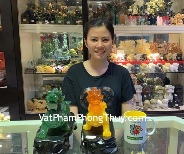 Chị Linh - khách hàng mua Tỳ hưu xanh ngọc LN055, Tỳ hưu vàng cam LN050