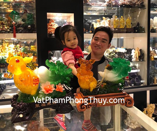 Anh Minh - khách hàng mua tượng heo kéo cải xanh L001 và vua heo keó cải LN006