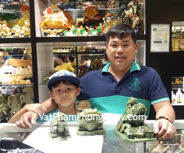 Anh Thảo - khách hàng mua tượng long quy lam ngọc xanh GM028, GM180, thiềm thừ lam ngọc GM023 và mặt ve đá mắt mèo S6862