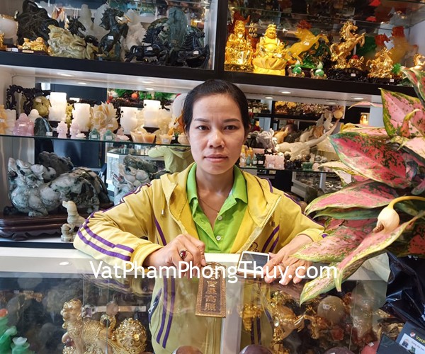 Chị Oanh - khách hàng mua Kim bài Cát Tinh Cao Chiếu CC1162