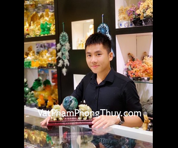 Anh Hoài - khách hàng mua cặp tỳ hưu bắc kinh xanh BKX-S và quả cầu dạ quang xanh GM144-3884